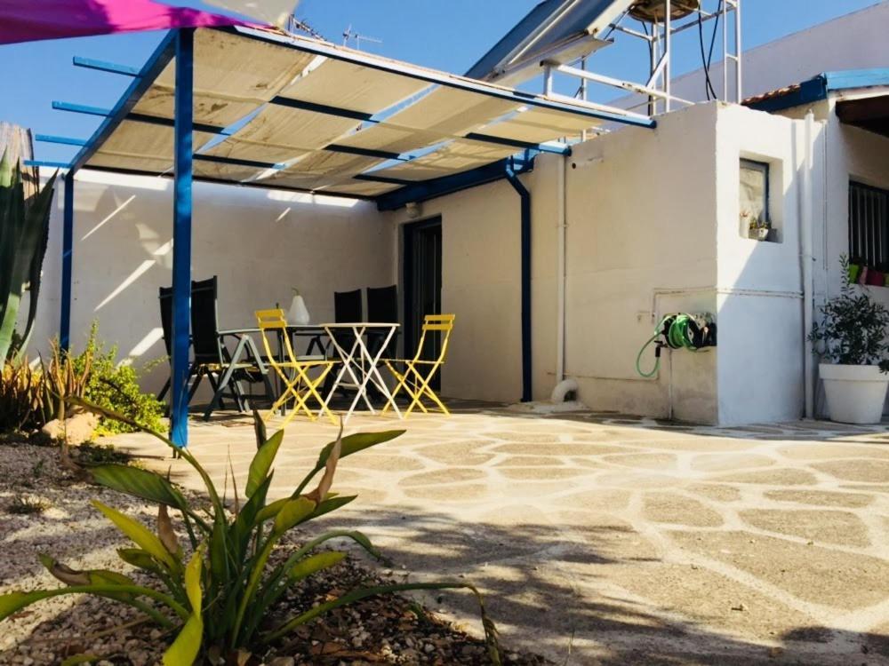 Artist Cottage In Dromolaxia Λάρνακα Εξωτερικό φωτογραφία